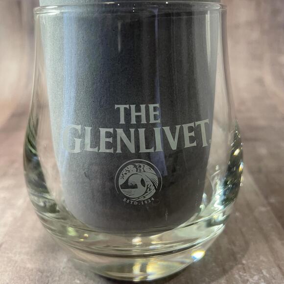 The Glenlivet Single Malt Scotch Nosing Glass Whiskey Bourbon Etched EUC - Picture 2 of 9